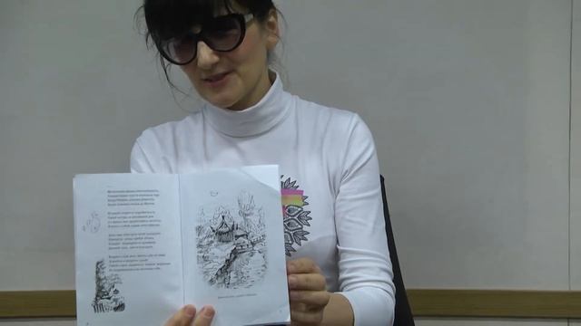 Поэт Нина Силаева читает свои стихи.
