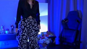 БАРБИ ГЕРЛ РЕШИЛА ПОТВЕРКАТЬ НА СТРИМЕ?? by Барбигерл