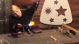 Как делают ёлочные игрушки | Клавдиевская фабрика елочных игрушек