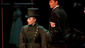 Театр Сатиры представил необычную версию драмы Лермонтова "Маскарад"