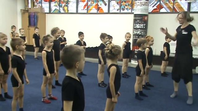 Попытка "воспитания" ритмического слуха у моих масиков))) смотреть онлайн