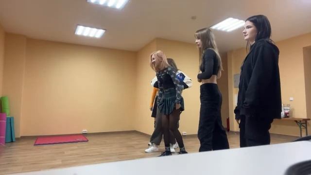 XG first rehearsal смотреть онлайн