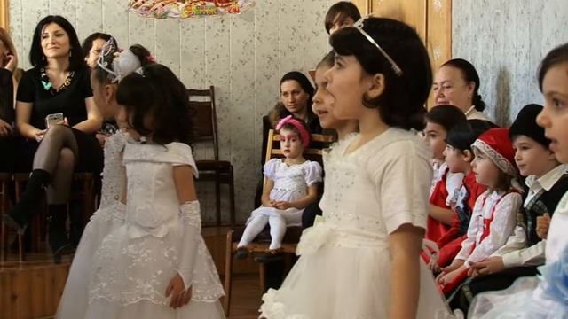 Новогодний утренник ДШИ №3 им. Цурмилова г. Махачкала (28.12.2013) смотреть онлайн