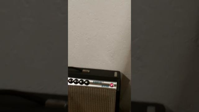 Demo Les Paul Epiphone new on Fender Vibrolux 1974 смотреть онлайн