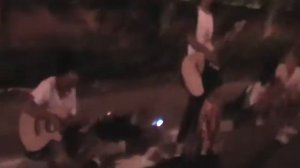 Патайя.Тайцы поют Цоя