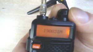 BAOFENG UV-5R    Версия и напряжение