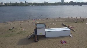 Пермский городской пляж рядолм с камским мостом 1.