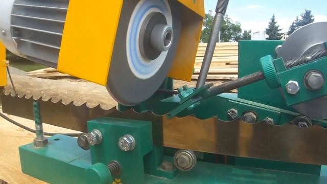 Автомат Заточной "Тайга 220 V " для ленточных пил смотреть онлайн