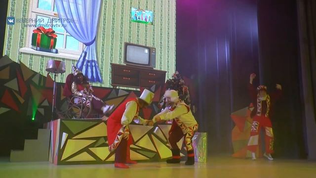 В ЦДК «Созвездие» прошла традиционная «Елка главы» смотреть онлайн