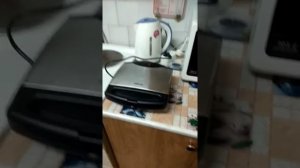 Подарили классный подарок СЭНДВИЧНИЦА!!!!! ПЕРВЫЙ БУТЕР В СЭНДИЧНИЦЕ!!!))) очень вкусно