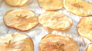 Чипсы из яблок в духовке