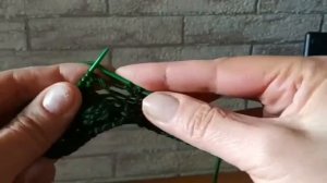 Узор спицами №35 «Большие листья с шишечками». Knitting pattern