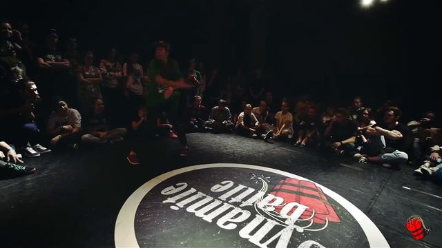 Lil T vs Arina J K | Beginners 1/8 | DYNAMITE BATTLE 2014 смотреть онлайн