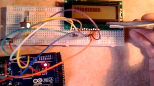 Подключение ЖК-дисплея МЭЛТ МТ–16S2H к Arduino смотреть онлайн