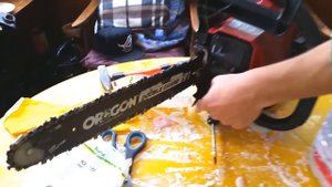 РАЗРЕЗАЛ РУКУ ИЗ НЕНЬЮТОНОВСКОЙ ЖИДКОСТИ БЕНЗОПИЛОЙ! SLOW MO!