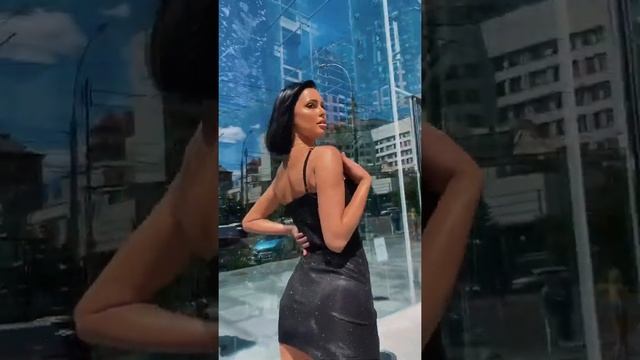 КОКТЕЙЛЬНОЕ ПЛАТЬЕ БЮСТЬЕ С АССИМЕТРИЧНОЙ ЮБОЧКОЙ В ЧЁРНОМ ЦВЕТЕ berezka shop смотреть онлайн