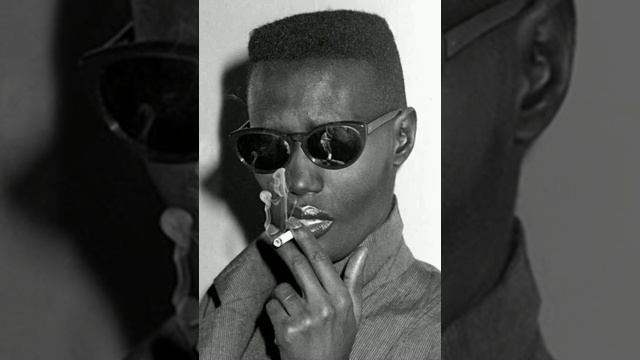 Grace Jones I've Seen That Face Before Libertango смотреть онлайн