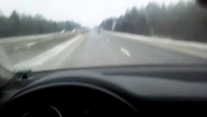 AUDI Q7 V12TDI на зимней дороге