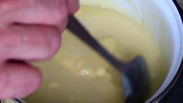 Крем из сметаны. Крем из сметаны и сгущенки для торта.Заварной сметанный крем.Сметанный крем