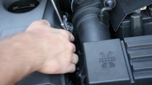 How to replace Air Filter on VW TOURAN 1t3 2.0TDI
