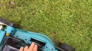 АККУМУЛЯТОРНАЯ ГАЗОНОКОСИЛКИ MAKITA DLM380Z - КАК РАБОТАЕТ