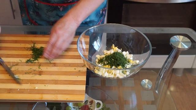 Возьмите на заметку Простейший салат со стручковой фасолью.Быстро и очень вкусно) смотреть онлайн