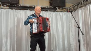 Николай Засидкевич - Под небом Парижа (аккордеон)