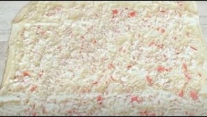 Вкусняшки из лаваша:  Рулет из лаваша с крабовыми палочками и морковью по-корейски