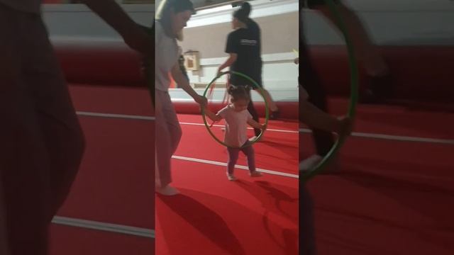 Наш первый поход на гимнастику для детей от года, ребёнка умотали хорошенько ???