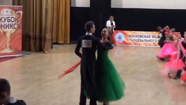 Кубок Оникса 06.03.2016 Юниоры-1 + Юниоры-2 до В кл. 1/4 финала Медленный вальс Танго смотреть онлайн