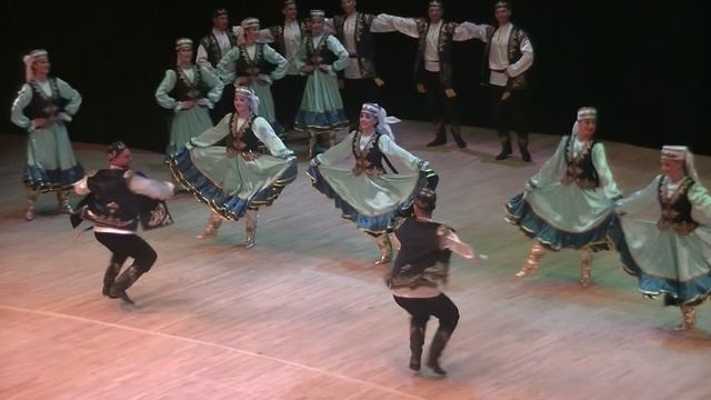 Красивый татарский танец.