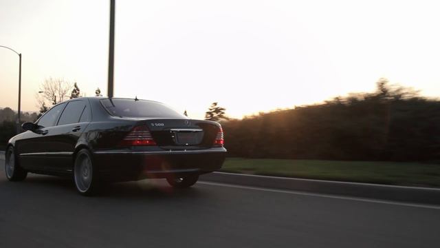 Mercedes Benz Steering Wheel Oil Level Check - F1 Style!!! [Mercedes-Benz S Class S500 W220] смотреть онлайн