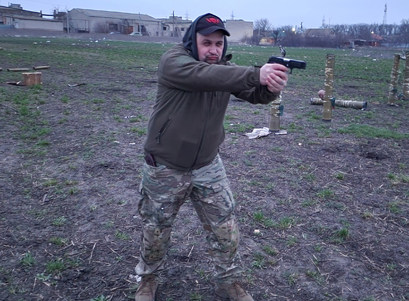 Во время взрыва в Петербурге погиб военкор Владлен Татарский / События на ТВЦ