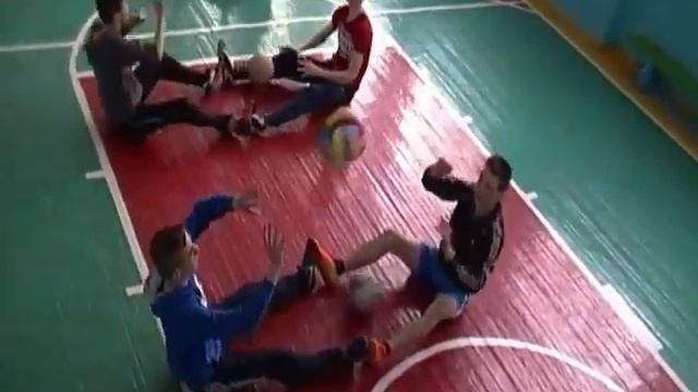Тренування з волейболу. Липнязька ЗШ №1Посилка успіху та CAPAROL