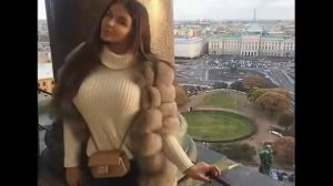 Российская  Ким Кардашьян