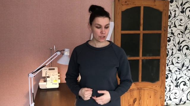 Обработка горловины свитшота. Закрыть шов на горловине.