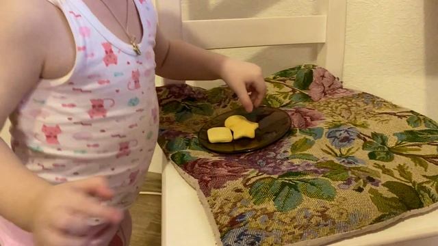Развитие ребенка в 2 года и 8 месяцев
