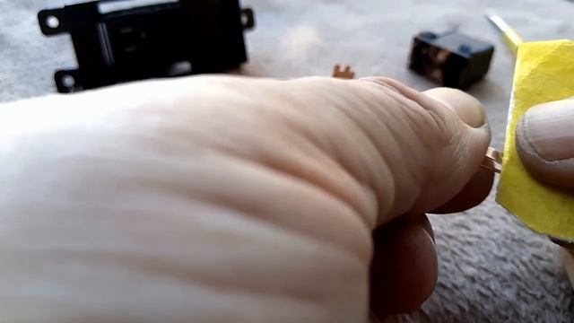 Hyundai I30. Ремонт кнопки стеклоподъемника. смотреть онлайн