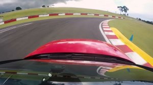 Novo Audi RS 4 Avant na pista! Aceleramos a perua tão potente quanto um Porsche 911 - AceleRolê #31