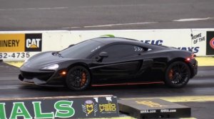 McLaren 570S vs Z06 Corvette - гонка