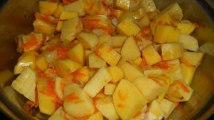 Рагу с картофелем и замороженными овощами