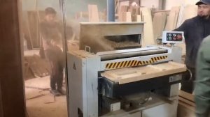 Рейсмусовый станок ECOWOOD на производстве гробов