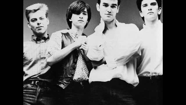 There's a light that never goes out - The Smiths (instrumental) смотреть онлайн