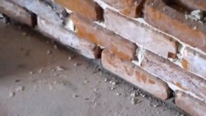Лофт стиль перегородка из старого кирпича