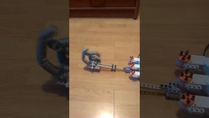 Робо рука из Lego