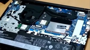 ThinkPad E16 Gen 1 AMD Ryzen™ 5 7530U メモリー交換 最大24GB❓に容量UP