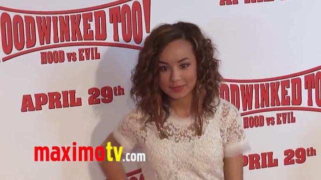 SAVANNAH JAYDE, KELLI GOSS & DENYSE TONTZ at Hoodwinked Too! Premiere смотреть онлайн