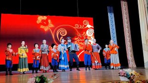 "Топор рукавицы" Казаки дрова рубили