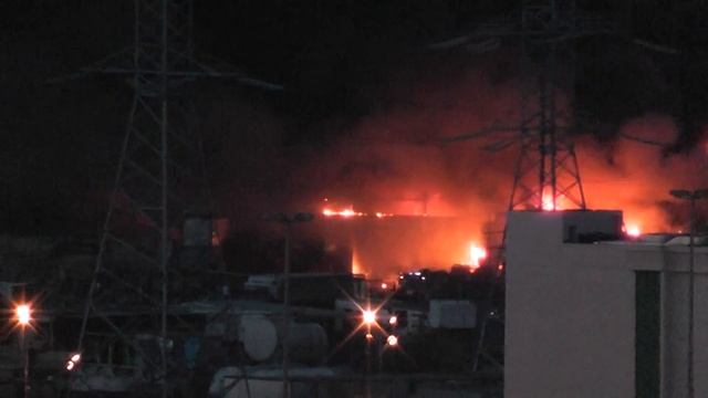 Пожар на мытищенской ярмарке 24.08.2014 (продолжение) смотреть онлайн