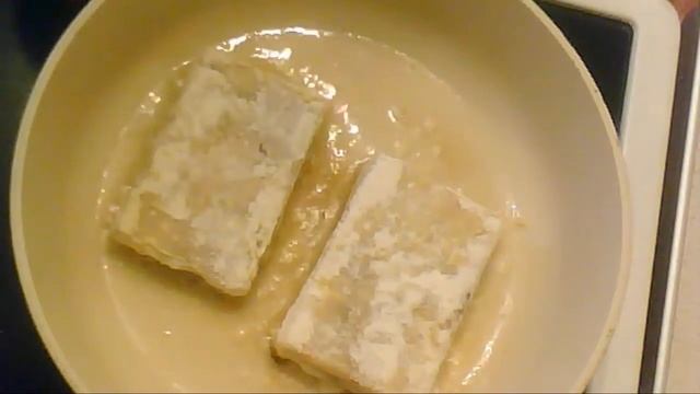 Жареная Треска с Луком  Очень вкусная Рыбка!!!!!